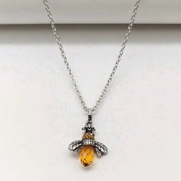 “Amber Abdomen Queen Bee” Faceted Tomenta Bumblebee Honeybee Victorian Necklace - Picture 12 of 16